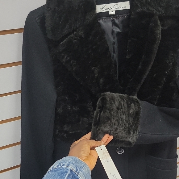 Kenneth Cole New York Elegant Black Teddy Jacket - Picture 6 of 8